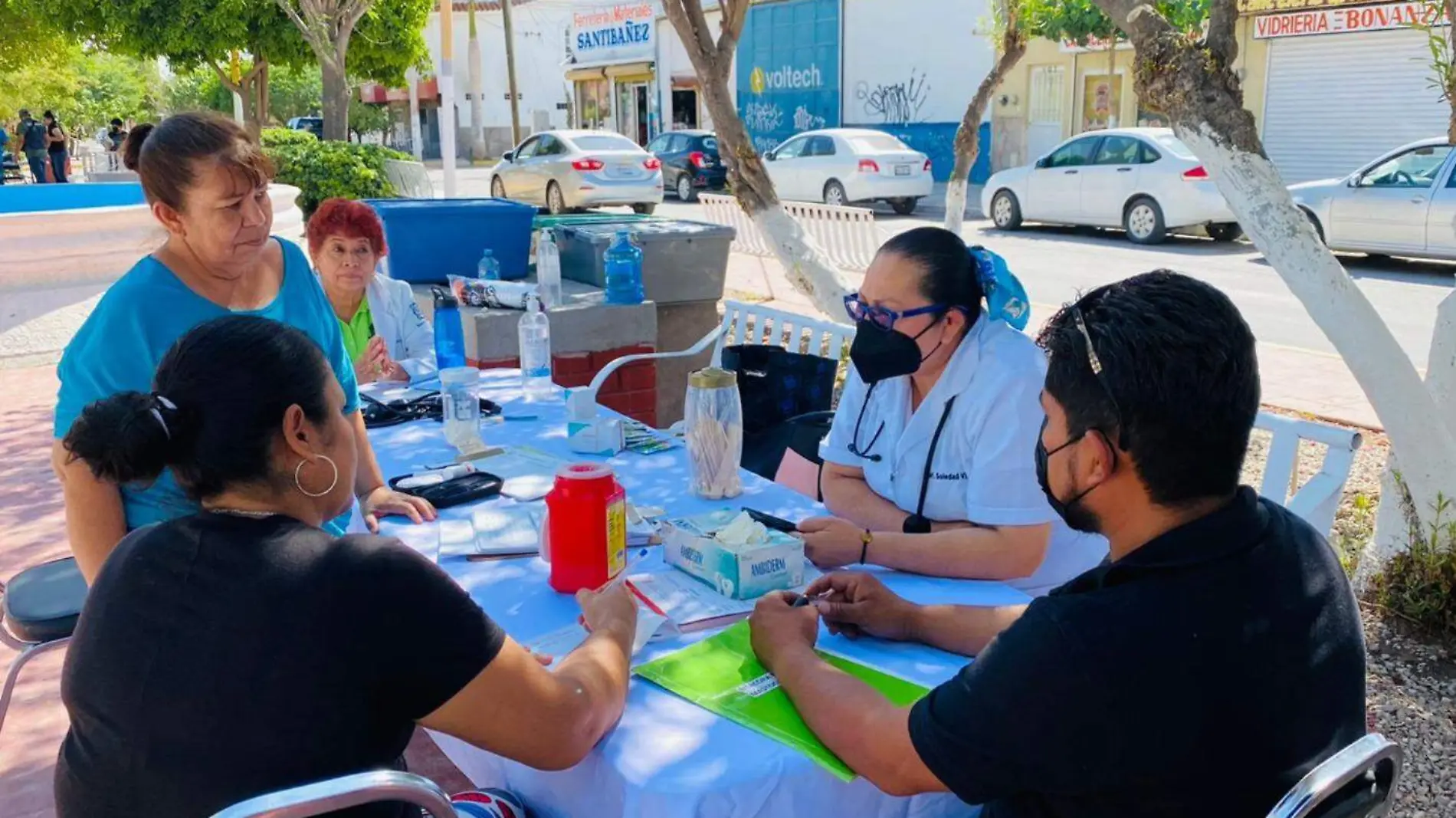 Llegan las brigadas de la salud al Parque Victoria